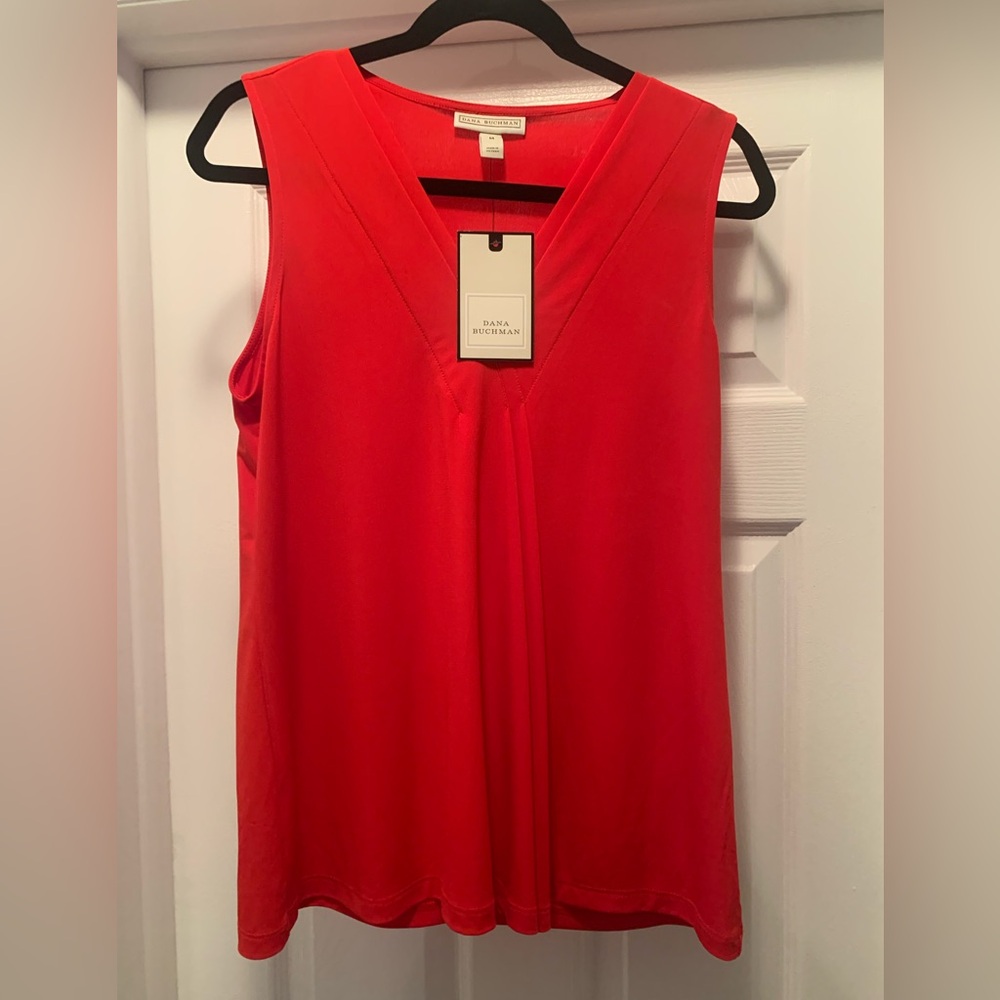 NEW Dana Buchman tank